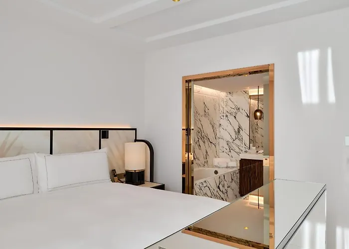 Carlton Cannes, A Regent Hotell 5*