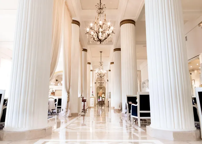Hotell Carlton Cannes, A Regent 5*