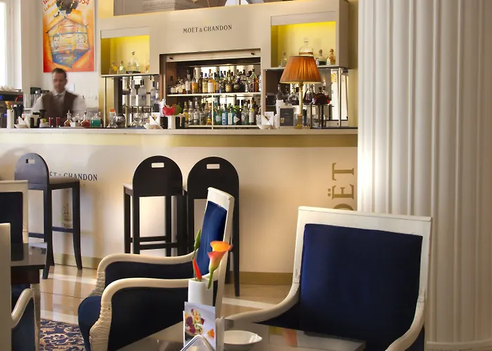 Hotell Carlton Cannes, A Regent 5*