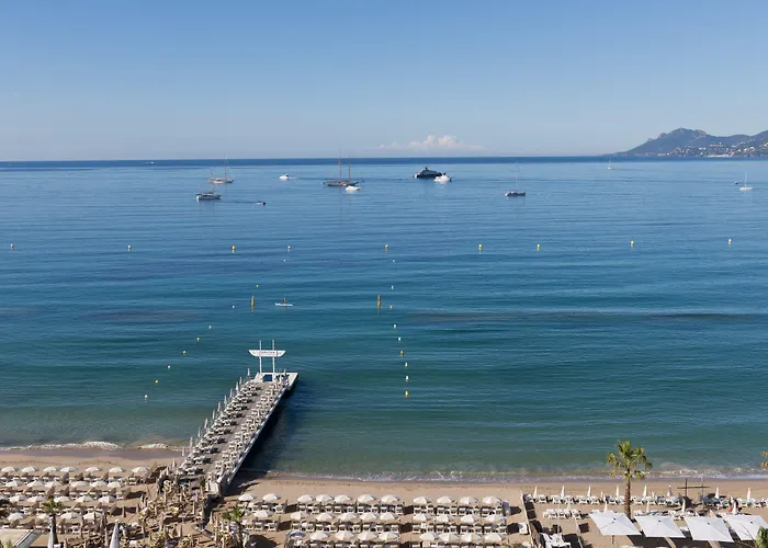 Carlton Cannes, A Regent Hotell 5*