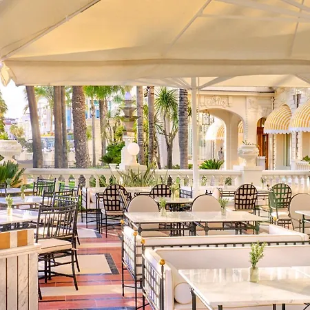 Szálloda Carlton Cannes, A Regent 5*