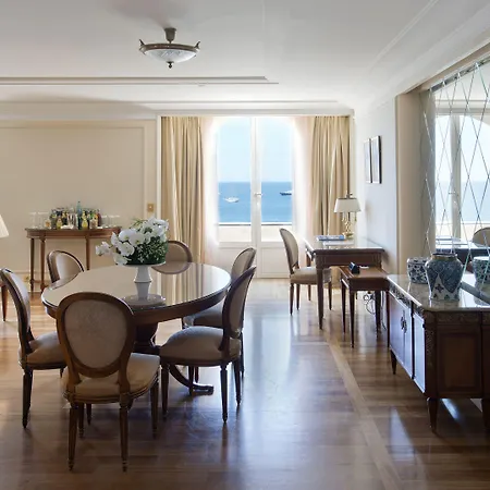 Carlton Cannes, A Regent Szálloda