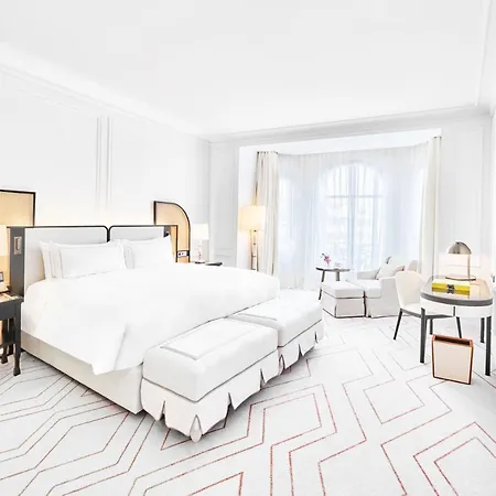 Carlton Cannes, A Regent
