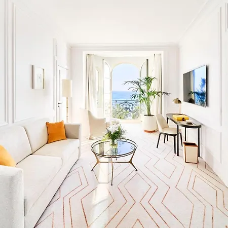 Carlton Cannes, A Regent Hotel