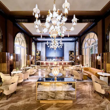 Hotel Carlton Cannes, A Regent