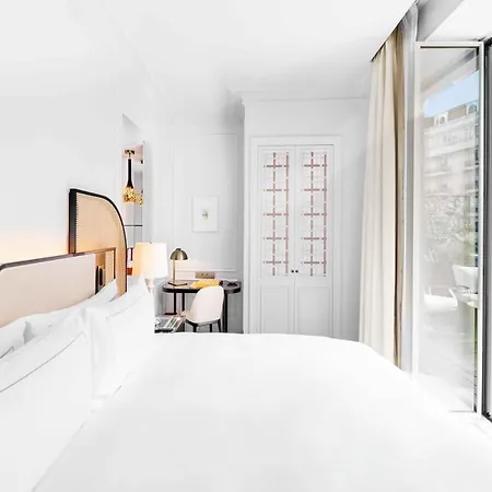 Carlton Cannes, A Regent 5*