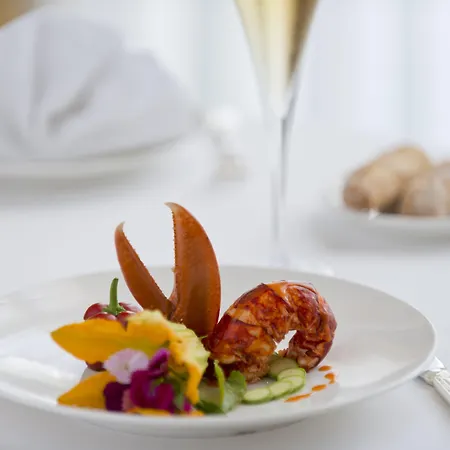 Carlton Cannes, A Regent 5* Κάννες