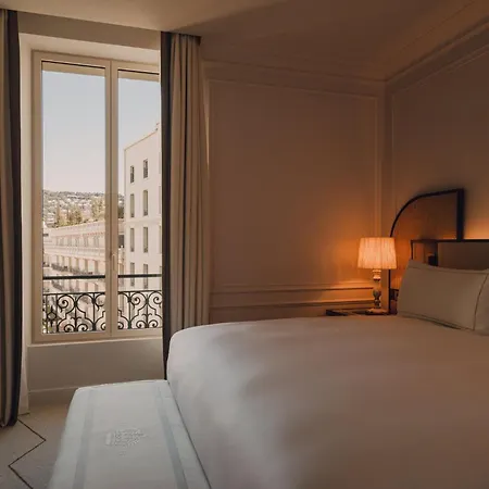 Carlton Cannes, A Regent 5*