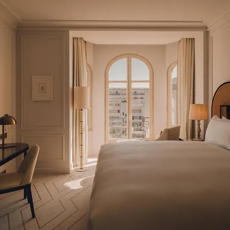 Carlton Cannes, A Regent 5*