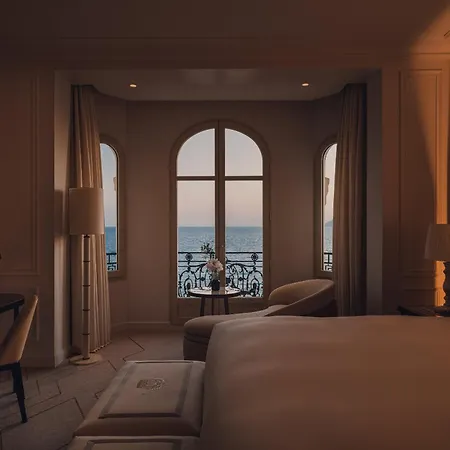 Carlton Cannes, A Regent 5*