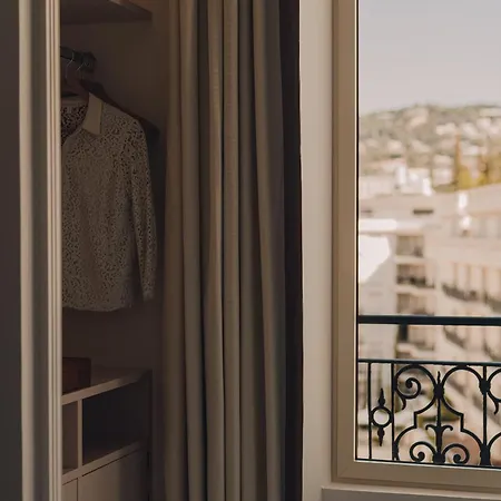 Carlton Cannes, A Regent