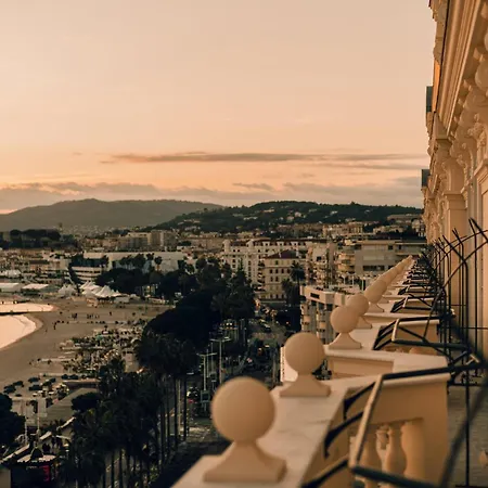 Carlton Cannes, A Regent 5*