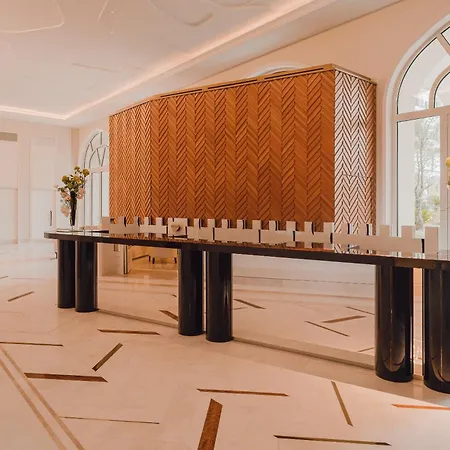 Hotel Carlton Cannes, A Regent