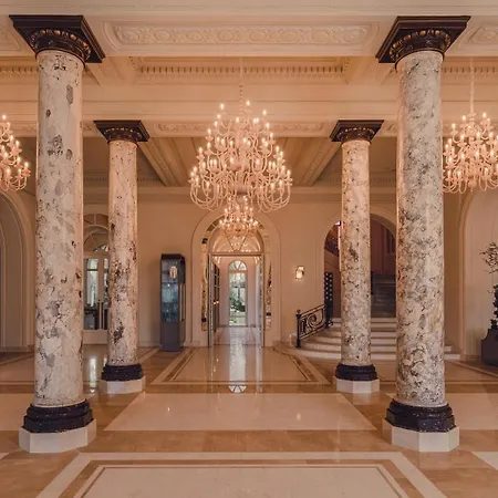 Carlton Cannes, A Regent Hotel