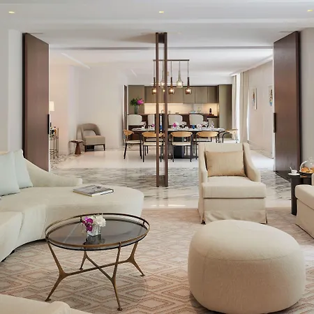 Carlton Cannes, A Regent 5*