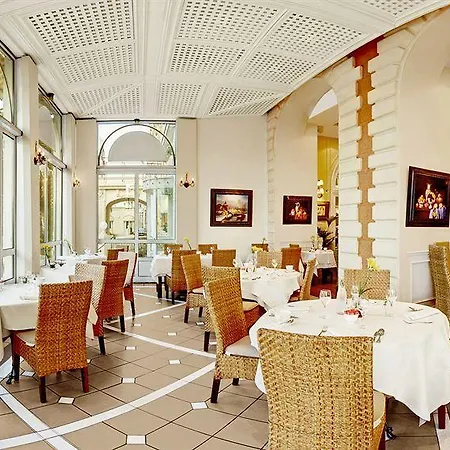 Hotel Carlton Cannes, A Regent