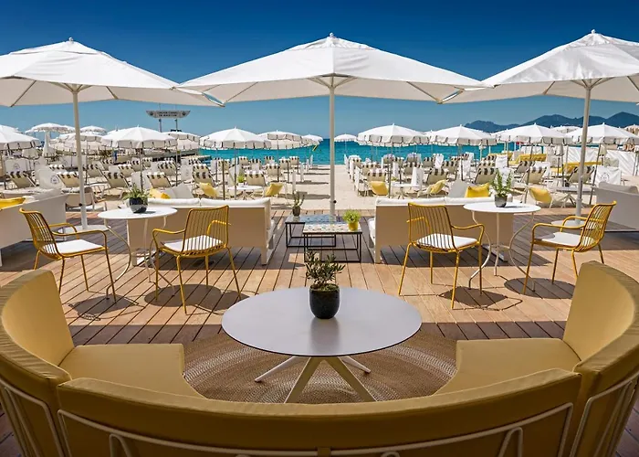 Carlton Cannes, A Regent 5*