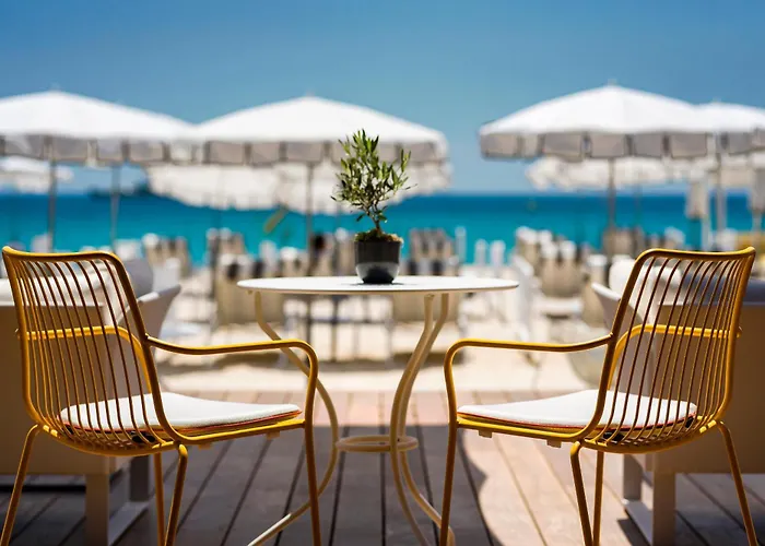 Carlton Cannes, A Regent