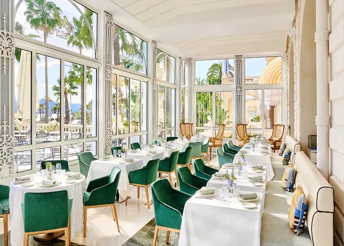 Carlton Cannes, A Regent 5* Cannes