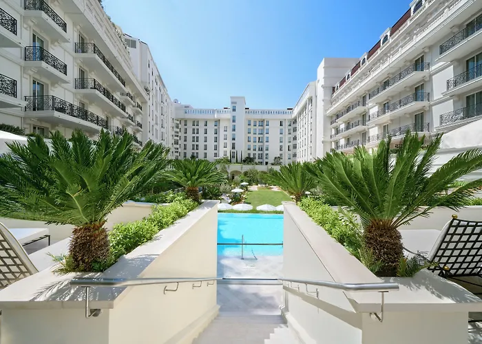 Carlton Cannes, A Regent