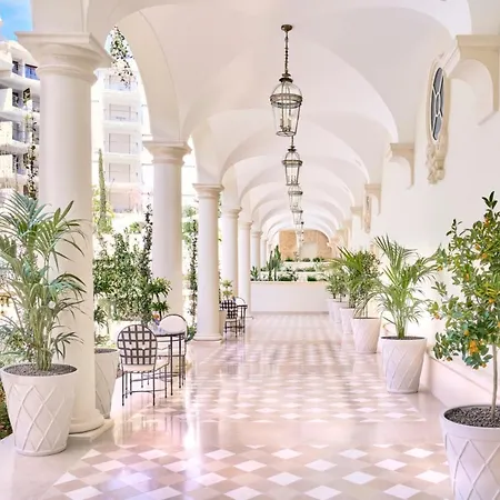 Carlton Cannes, A Regent 5* Cannes