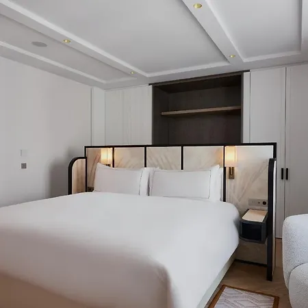 Carlton Cannes, A Regent 칸느