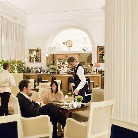 호텔 Carlton Cannes, A Regent 5*