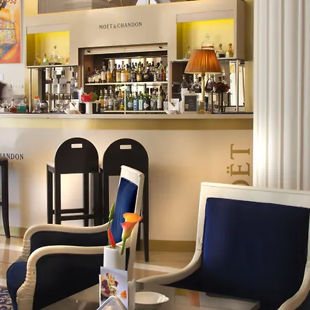 Otel Carlton Cannes, A Regent 5*